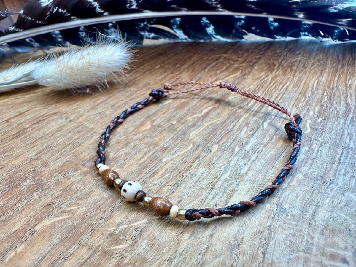 Geflochtenes Lederarmband Holzperlen - ArmbΓ€nder