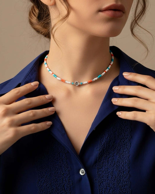 Schmale Perlenkette Echt Silber, Türkis Orange Weiß – Coralie -