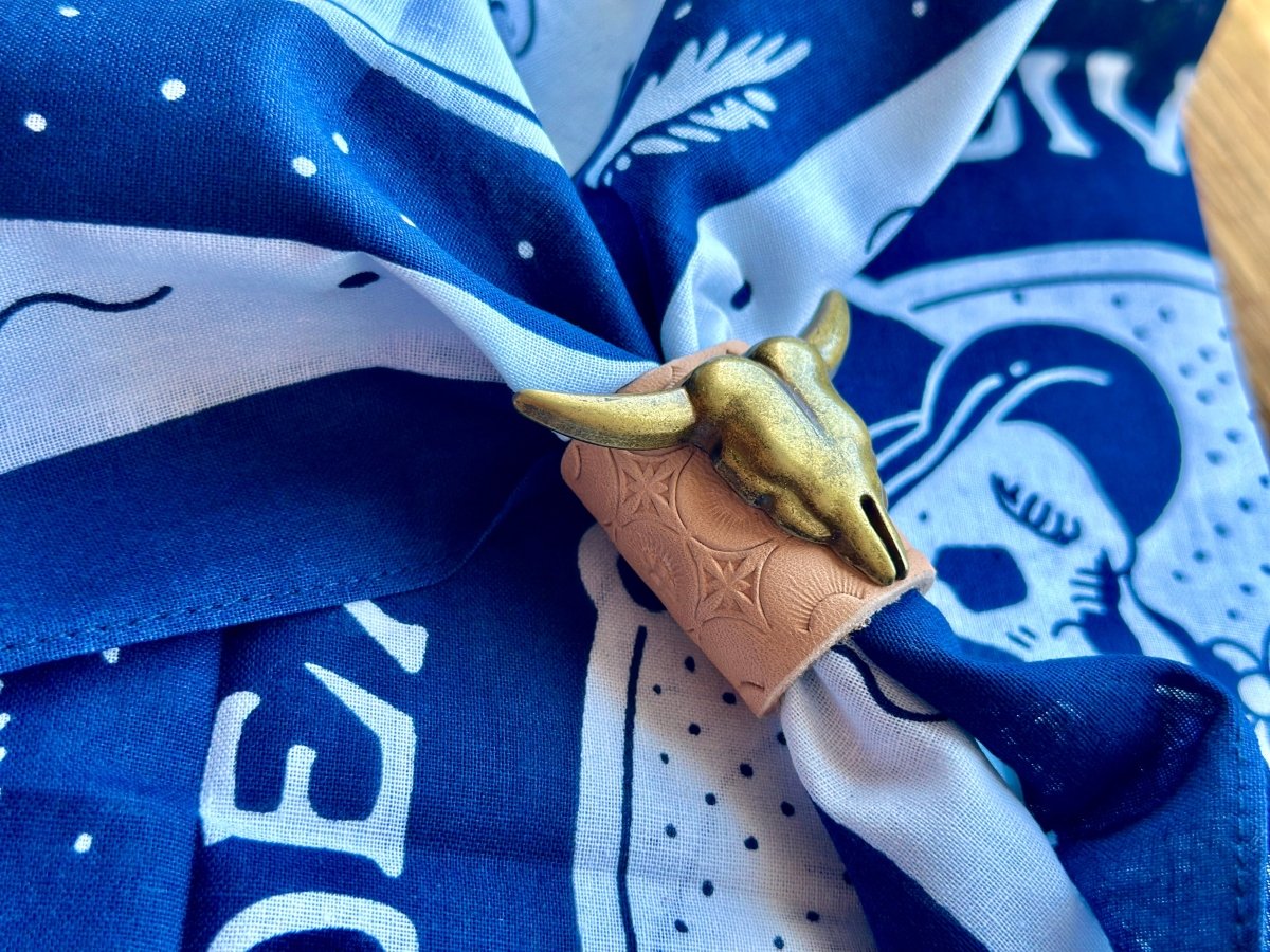 Tuchring Bandana Slide Bรผffelkopf geprรคgt - Bandana