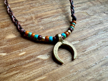 Halbmond Kette , Perlen, Leder geflochten - Halsketten