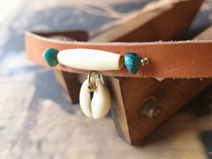 Lederkette mit Türkis, Halsband, Lederchoker Muschelanhänger - 
